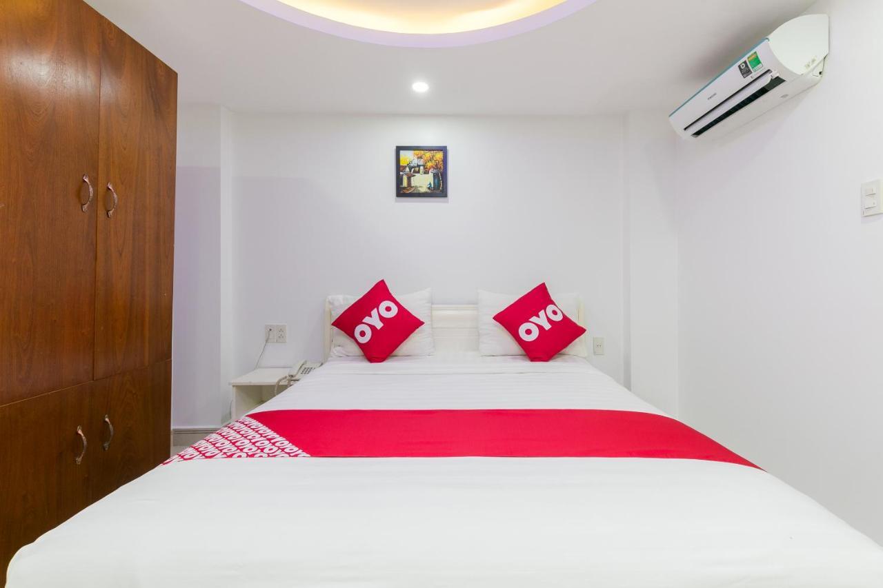 OYO 652 Monaco Hotel Cidade de Ho Chi Minh Exterior foto